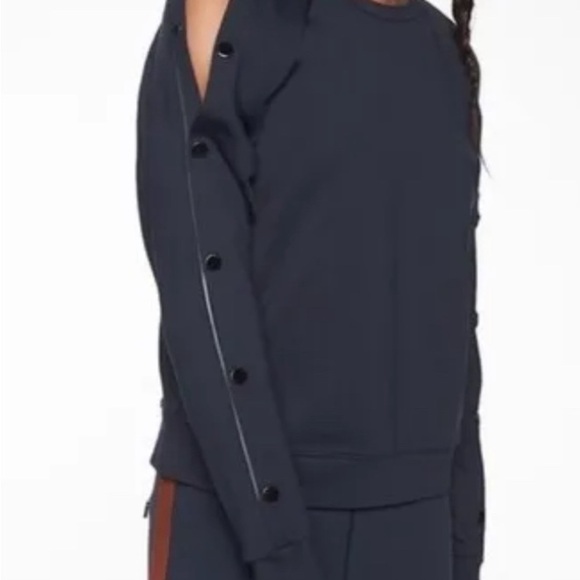 Athleta Snappy sweatshirt dress - Picture 3 of 12
